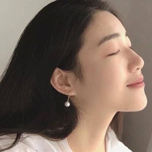 Fashion Women Pearl Earrings Female New Fashion Korean Style Short Fashion Versatile Earrings