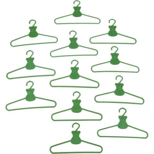 12PCS/Lot Lovely Green Hangers Mini Cute Wardrobe Dress Coat Clothes Plastic Accessories For Mini Doll Dollhouse Gift Toy