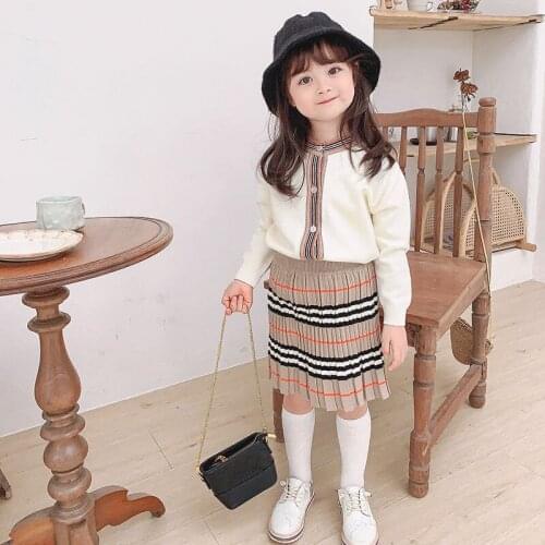 Girls' sweater set for fall / winter baby knitted sweater cardigan with two pieces of fashionable childrens skirt