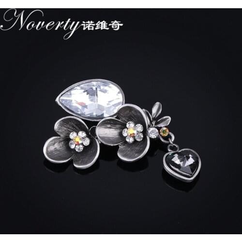 2019 Fashion Exquisite Vintage Noble Crystal Brooch Scarf Buckle Accessories for Women Party Gifts