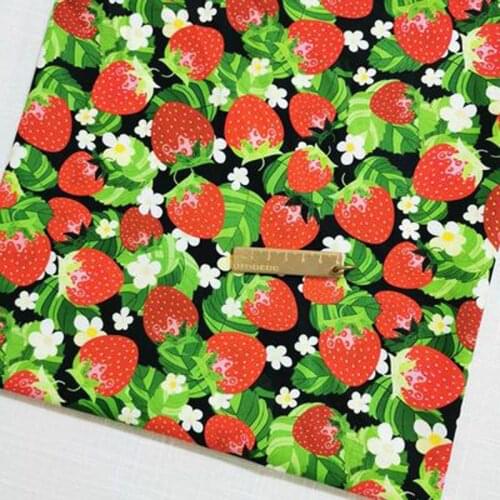 100% Cottton ViaPhil Brand Green Leaf Red Strawberry Cotton Fabric DIY sewing Clothing Tissue Telas 50x105cm Cloth Dress Decor