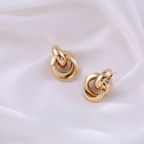 Trendy Circle Shape Geometric Earrings Gold Chunky Round Stud Earrings for Women Elegant Minimalist Girls Earrings 2021 New