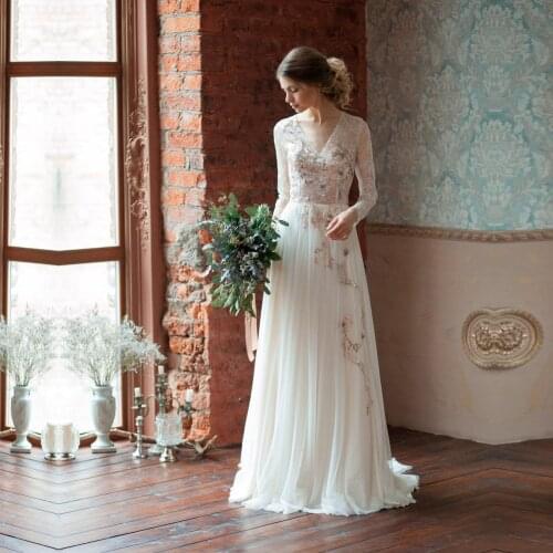 V Neck A Line Wedding Dresses Applique Lace Chiffon Bridal Gown Wedding Gowns Back Button Long Sleeve Vestido de Noiva 2021