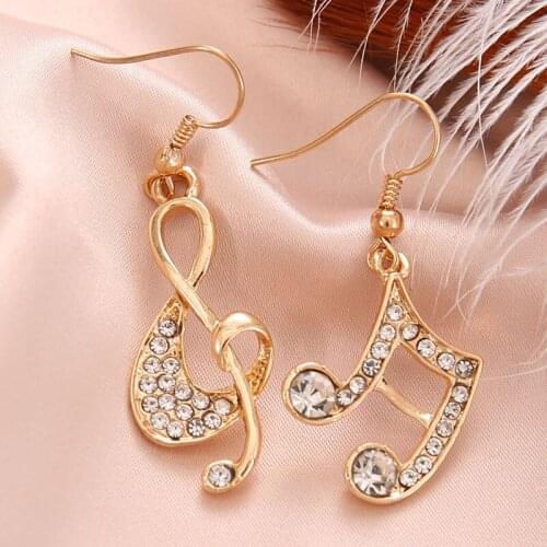 Crystal Earrings Luxury Designer Jewelry Accessories Hoop Easy Hoop Boho Decor Note Shape Brilliant for Women Gift Friend Bling