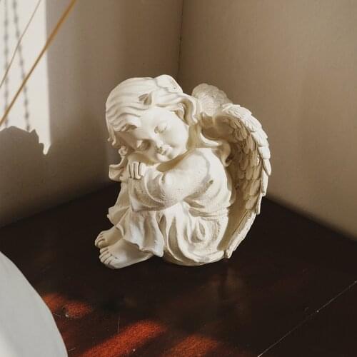 Resin Angel Statue Interior Figurines Living Room Bedroom Ornaments European Retro Home Decor Desktop Sculptures Accessories