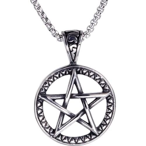 New popular hollow five-pointed star pendant necklace fashion retro hip-hop personality round simple wild party gift jewelry