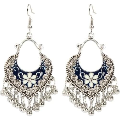 Bohemian Style Hollow Out Carving Flower Earrings Woman Retro Tassels Eardrop Woman Fashion Ethnic Style Earring Trend Jewelry
