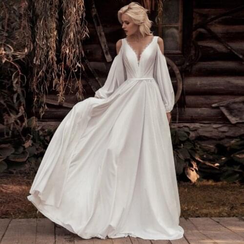 Floor Length V-Neck Boho A-Line Wedding Dress 2021 Fashion Long Sleeve White Ivory Backless Bridal Gowns Robe De Mariée