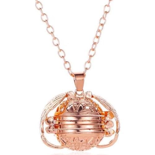 Can open magic 4photo pendant necklace floating memory medal necklace angel wing flash box fashion album necklace necklace woman