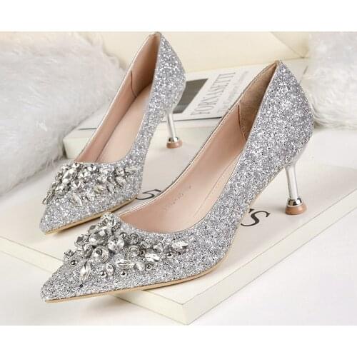 Women Pumps High Heels Fashion kitten Heels Female Rhinestone Pointed Toe Shoes Crystal Wedding Pumps Women Designer Brand