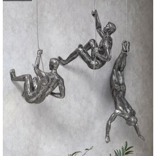 Industrial Style Climbing Man Resin Iron Wire Wall Hanging Decoration Sculpture Figures Creative Retro Present Statue Decor