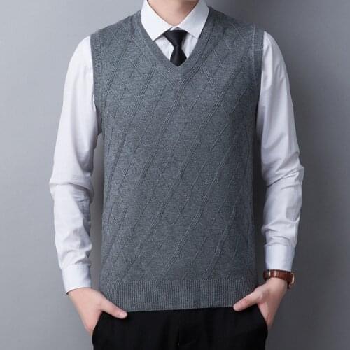 2020 Sweater Vest Mens Fashion Sleeveless V-neck Knitted Sweater Spring and Autumn Slim Solid Casual Waistcoat Vest