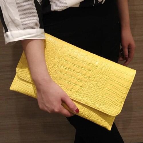 DOYUTIG Women's Clutch Purses