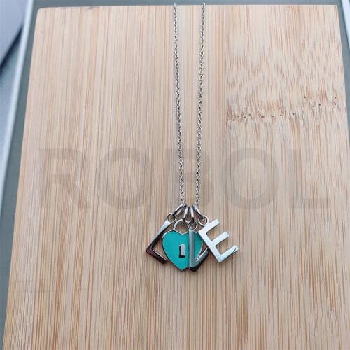 The new high-end original quality silver LOVE word gemstone necklace, suitable for beautiful ladies to wear and enhance their te