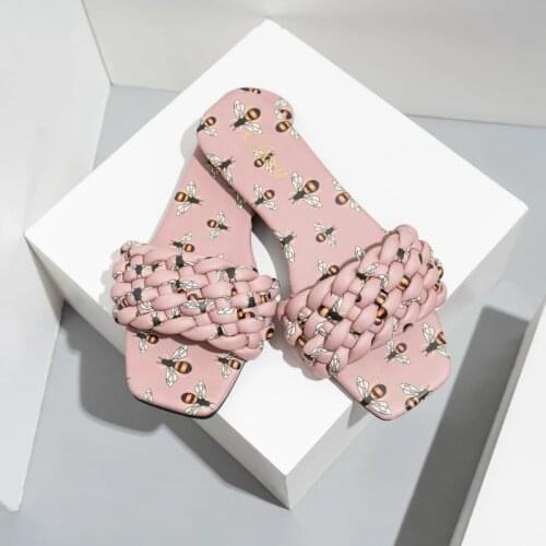 2021 Women Woven Slippers Women Slip On Slides Fashion Brand Square Toe Sandals Leather Woven Flip Flops Beach Summer Slippers