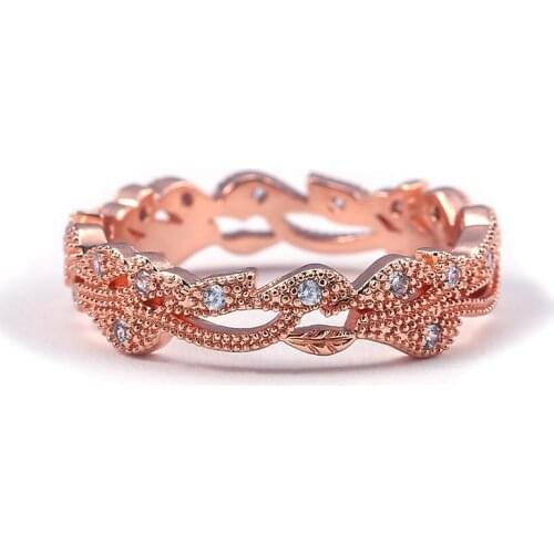 Popular Retro Hollow Leaf Ring for Women Party Anniversary Jewelry Accessories Fashion Rhinestones Zircon Rings