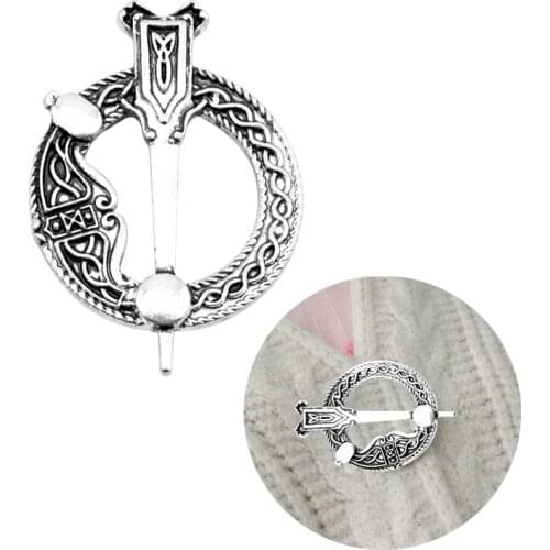 Vintage Brooches Outlander Cloth Cloak Pin Women Man Brooch Accessories Pins&Brooches Badges Jewelry Breastpin gIFT