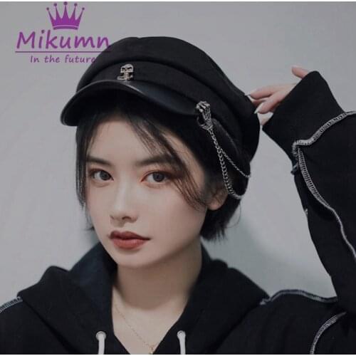 Harajuku Vintage Skull Chain Black Berets Hat Dark Gothic Women Flat Cap Streetwear