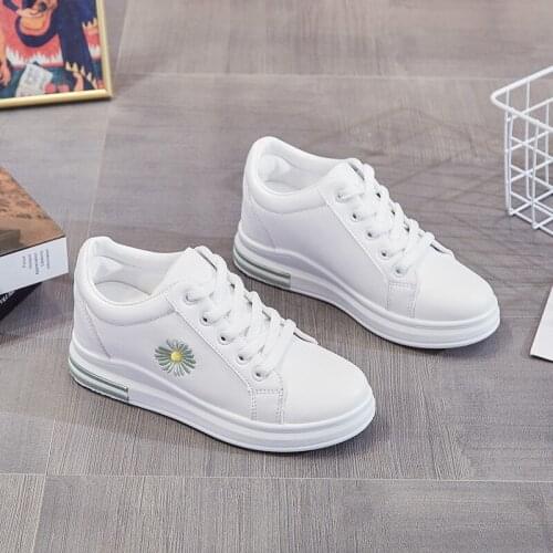 Leather White Shoes Womens 2020 Autumn New Womens Shoes Korean Students Casual White Shoes All-match Height Increase Shoes