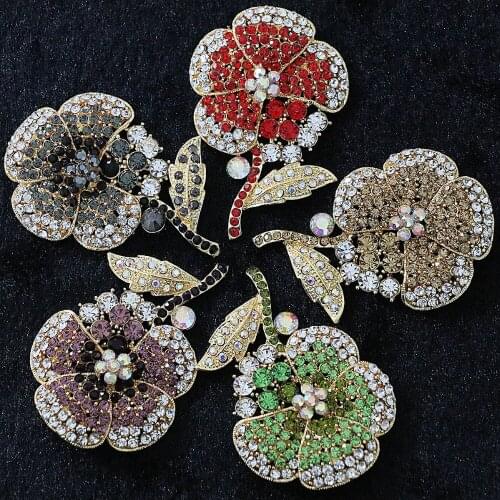 Lovely sunflower brooches pins high quality crystal accessory gold-color fashion scarf clothes New jewelry B1230