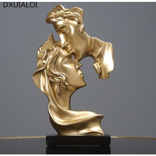 Nordic creative ornaments modern minimalist style character sculpture resin crafts couple kiss wedding gift home decoration