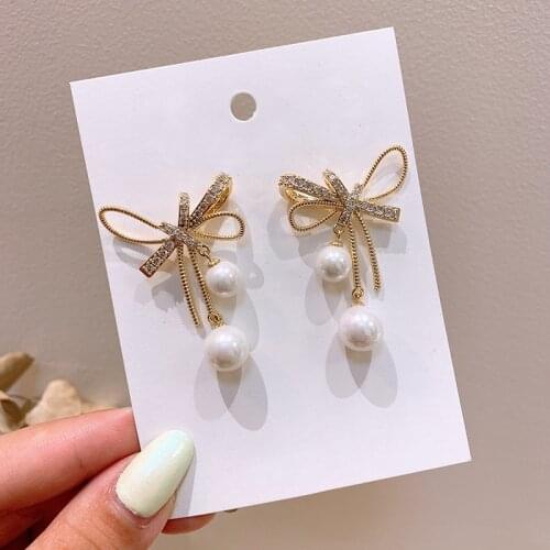 Temperament White Pearl Bowknot Stud Earrings for Women Fashion Balck Bow Cube Ear Stud Rhinestone Earring Pretty Party Jewelry