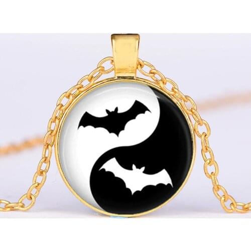 Halloween Gothic Bat Necklace Ying Yang Glass Cabochon Necklace Black White Necklace Jewelry Wholesale