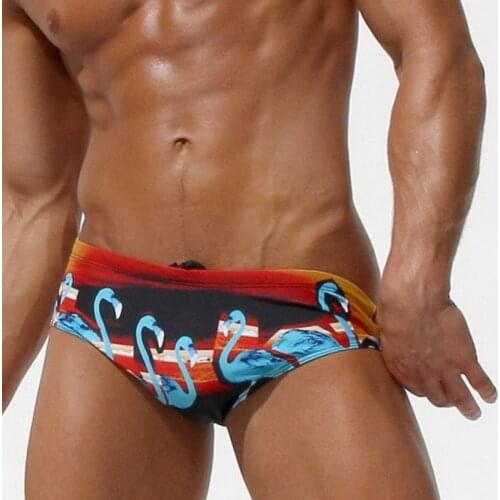 2018 Swimwear Men Beach Surfing Sexy Triangular Print Swimsuit Swim Trunks Summer Mens Swimming Shorts Swimsuits Short Briefs