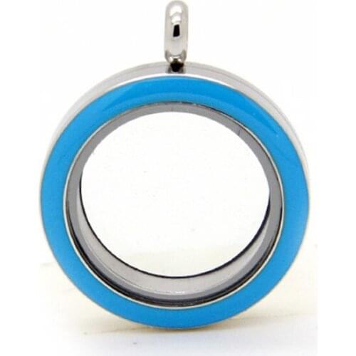 Elizabe Ying Pendant Chains