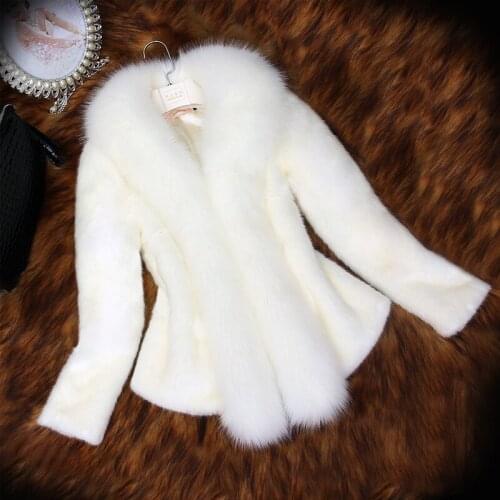 2020 New Temperament Elegant Winter Clothing Imitation Fur Coat Women Coat White Black Imitation Fox Fur Collar Fashion Coat