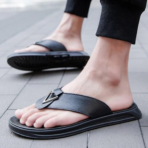 Leather Slippers Men Outdoor Casual Shoes Open Toe Slippers Thick Platform Sandals Beach Flip Flops Anti-slip Zapatos Hombre