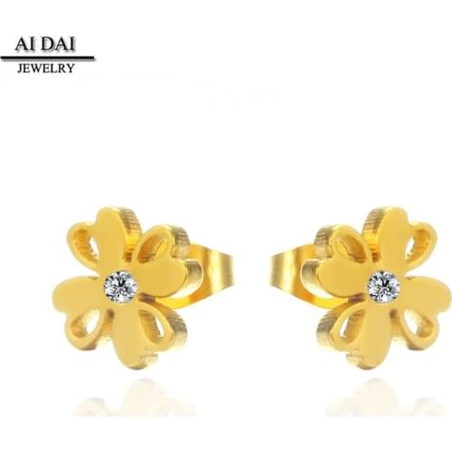 Personality creative heart-shaped four-leaf clover earrings female temperament earrings