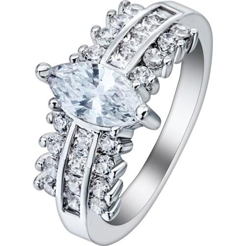 2019 cheap silver color finger Rings wholesale new classic white micro paved cz zircon Engagement Ring for women Distribution