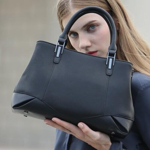 Fadish Women's Pink Bags