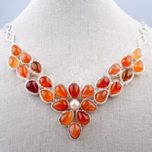 New Arrival Luxury Carnelian Flower Semi-precious Stone Chunky Necklaces For Women GN-N012