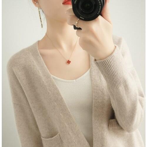 Casual and comfortable V-neck knitted cardigan womens spring and autumn 2021 new cashmere wool sweater short coat 4 colors