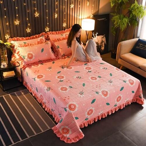 Pink Flowers Crystal Velvet Bed Sheet Lace Thickened Winter Warm Flat Sheet Flannel Bed Linen Bedspread Home Decor