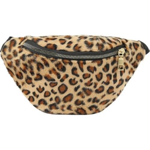 New autumn curly leopard-print bra with simple waistcoat and fur inclined bag in Europe and America