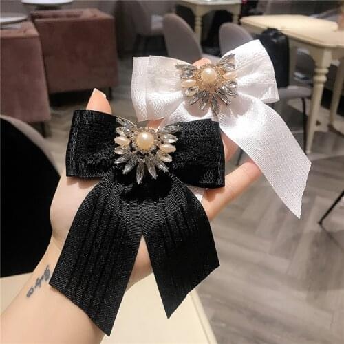 Ribbon Rhinestone Crystal Bow Tie Pin Brooch Fashion Womens Korean College Style Shirt Accessories Collar Flower Womens Jewelry