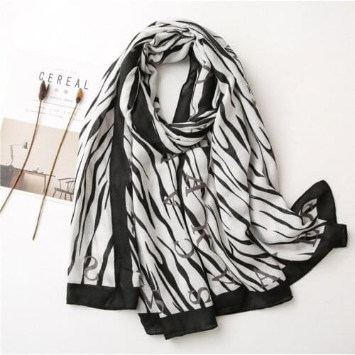 Long Oversized Lightweight Printed Shawl Wrap Fashion Scarves For Women Soft Warm Large Size Party Cape With Fashion Thick Scarf