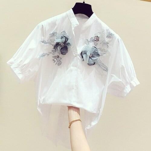 Flower Embroidery Women Shirts 2020 Summer New V-Neck Blue Short-Sleeved Solid White Office Lady Elegant Pulls Tops Tees