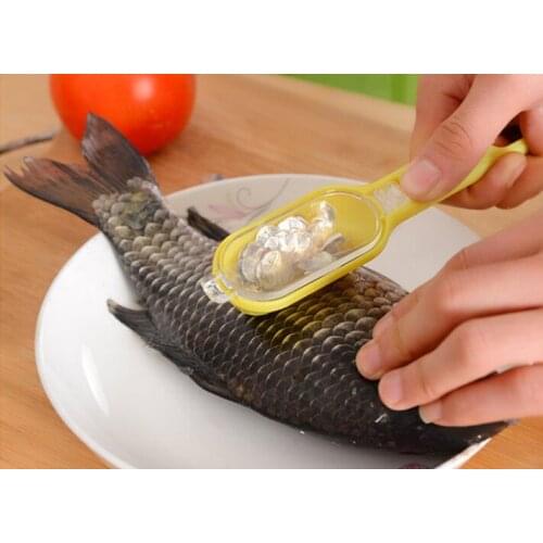 1PC Fish Scale Remover With Lid Cleaning Fish Skin Scaling Knife Skinner Seafood Tool Kitchen Accessories EKX 303