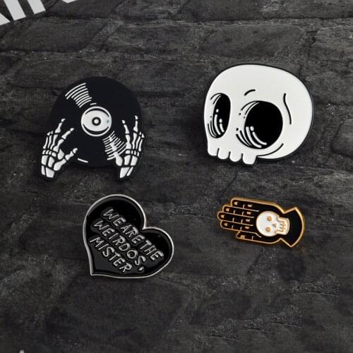 Skull Disc Halloween Brooch Alloy Bag Shirt Enamel Badges Pins Broches for Men Women Badge Pines Brooches Jewelry Accessories