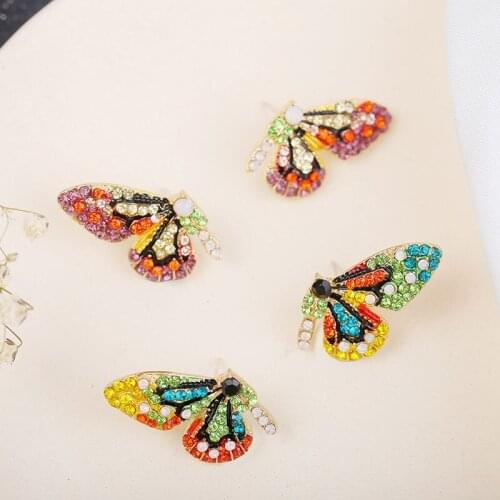 LZTPLLN Stud Earrings