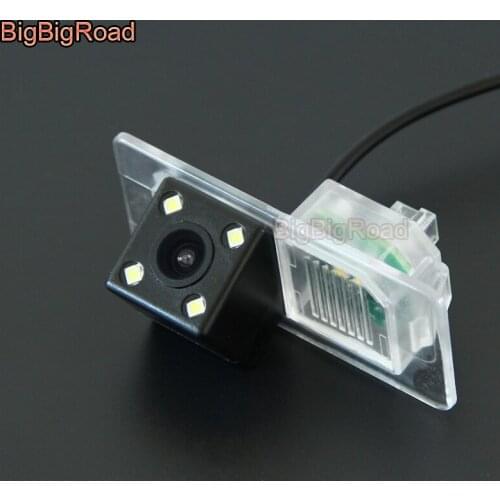 BigBigRoad Car Rear View Camera / Reverse Backup Parking Camera / Night Vision For BMW 3 / 5 / X5 / X4 / X6 2014 2015