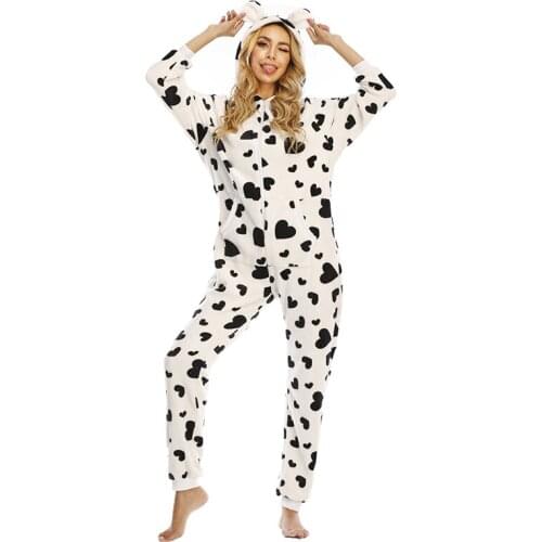 The Latest Style Ladies Heart-Shaped Printing Simple Fabric Thick And Comfortable Oversized Flannel One-Piece Home Wear Pajamas