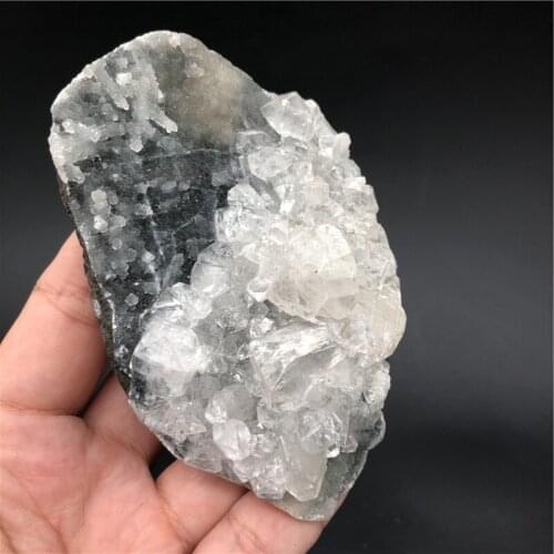 0.2kg Natural crystal fish-eye mineral specimens are arranged specimen home decorative stone collection and appreciation