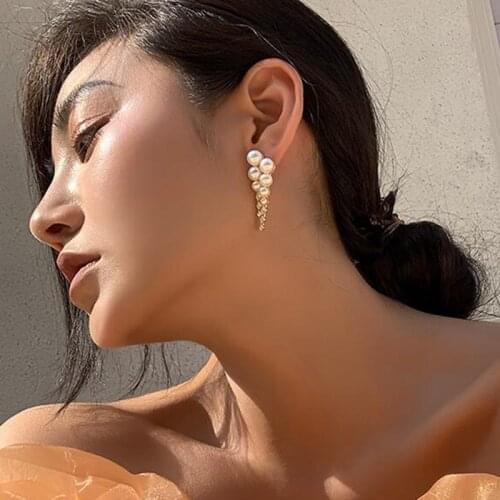 Triangle Imitation Pearl Female Elegant Earrings Simple Temperament Korean Fashion Sweet Delicate Earrings Bride Wedding Jewelry