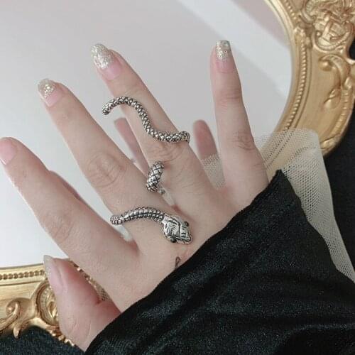 New Hip Hop Punk Wave Bend Snake Metal Vintage Finger Ring for Cool Women Girls Jewelry Gifts