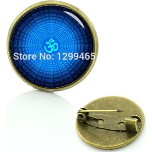 2017 Hot Sale Promotion Vintage Mandala Pattern Glass Brooches Spiritual Om Yoga Symbol Photo Pin Your Finish Choice C 1075